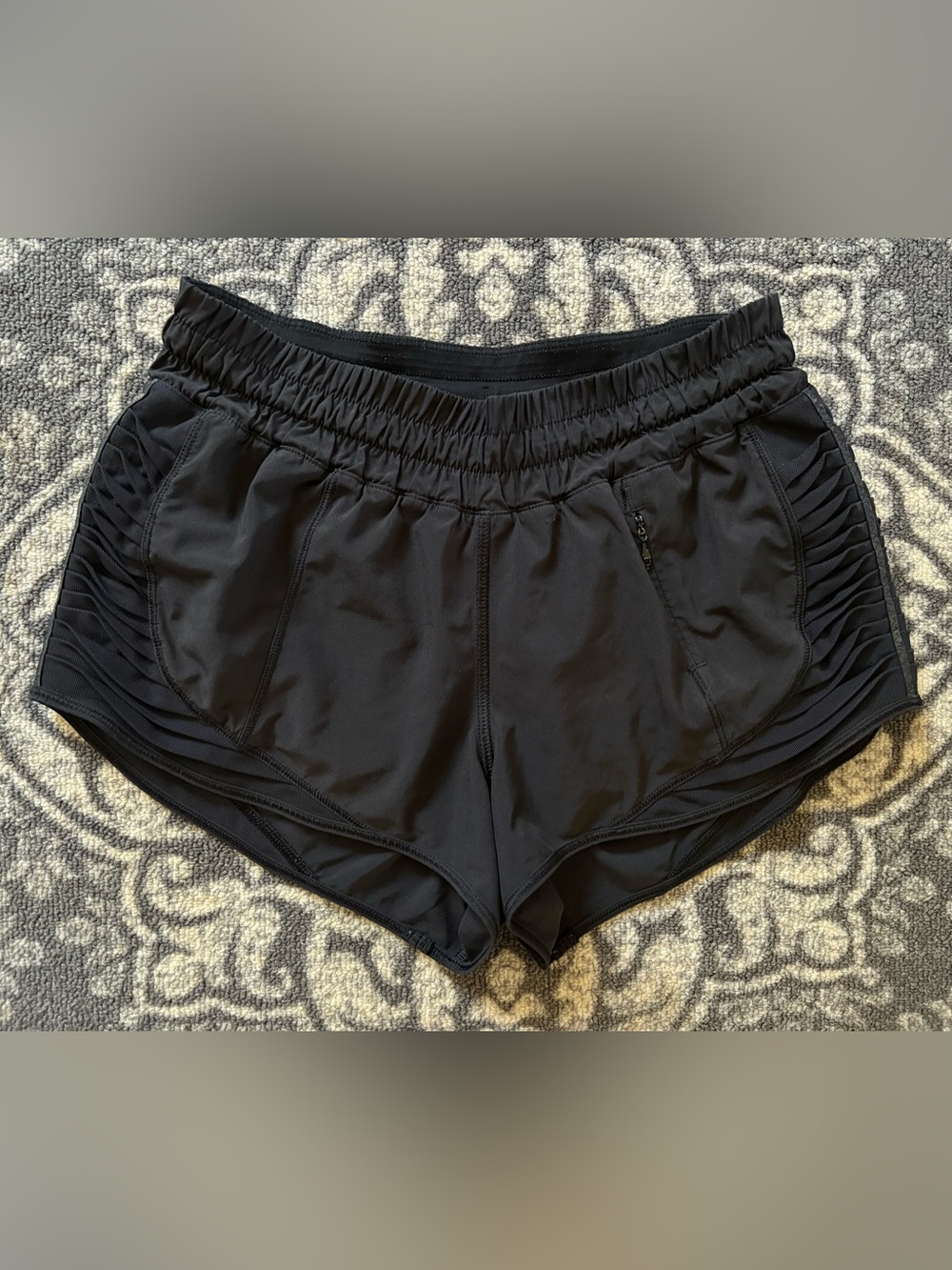 Lululemon Lined Running Short 2” Ruched Sides Black Women's Size 4